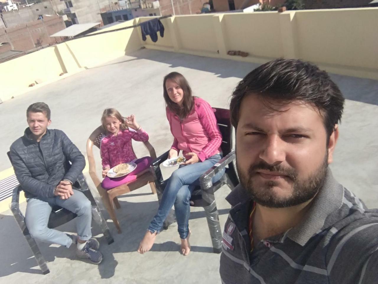 אורצ'ה Shree Ram Homestay מראה חיצוני תמונה